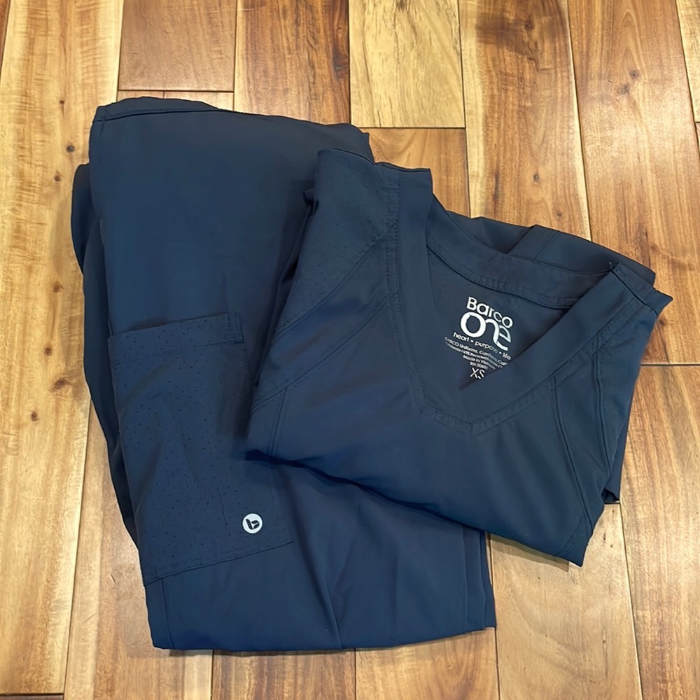 Barco One Scrubs